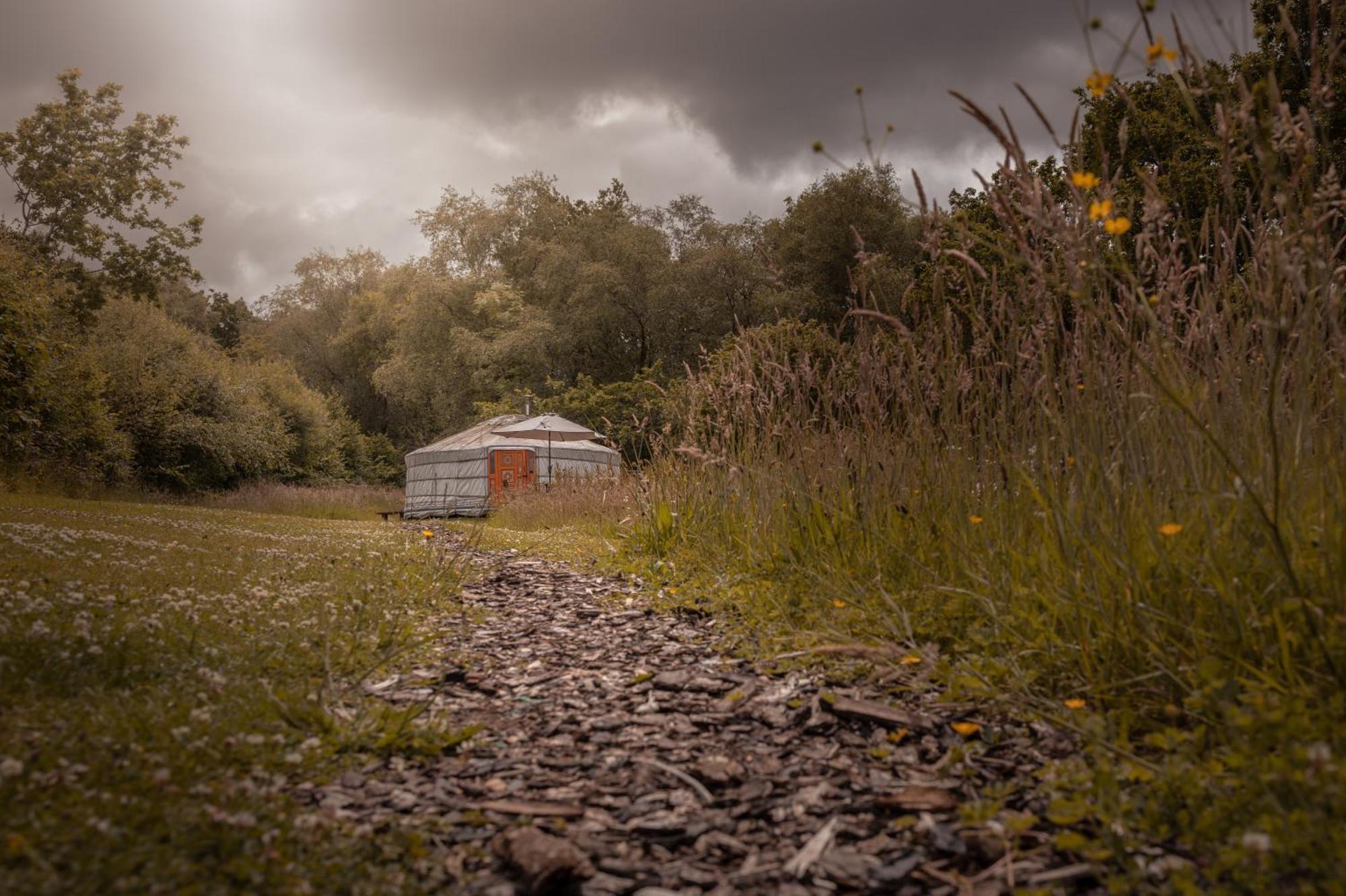 Gilfach Gower Farm Luxury Yurt With Hot Tub Hotel Ammanford Exterior photo